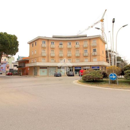 Ampio Bilocale Caorle Lungomare Levante Exteriör bild